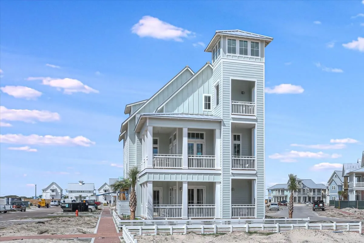 Cinnamon Shore VII — 5 Beds · 5 Baths · 3,504 Sq Ft — built by Seven Custom Homes