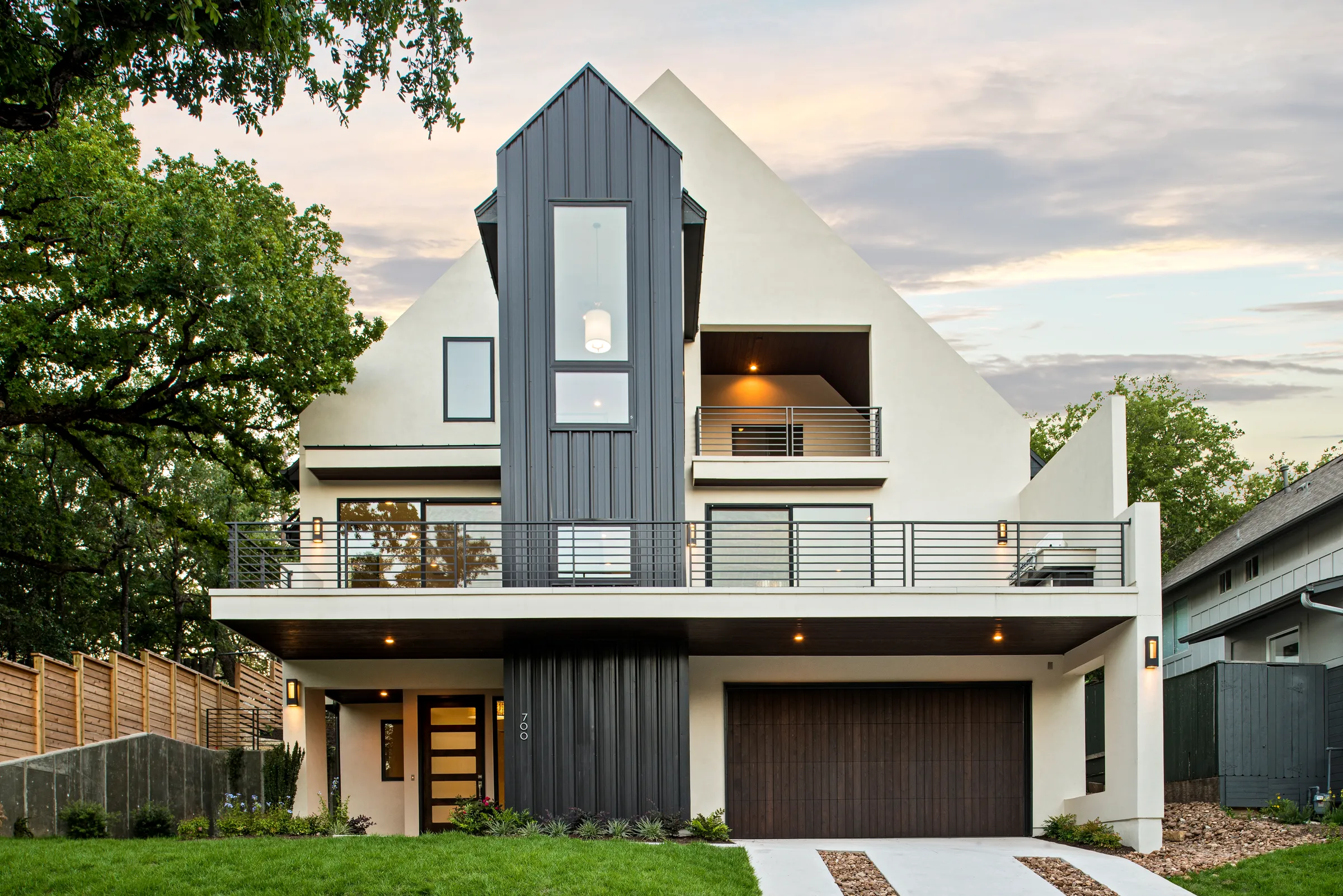 Central Austin Oakland — 2,809 Sq Ft — built by Seven Custom Homes