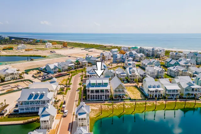 Cinnamon Shore V — photograph 4