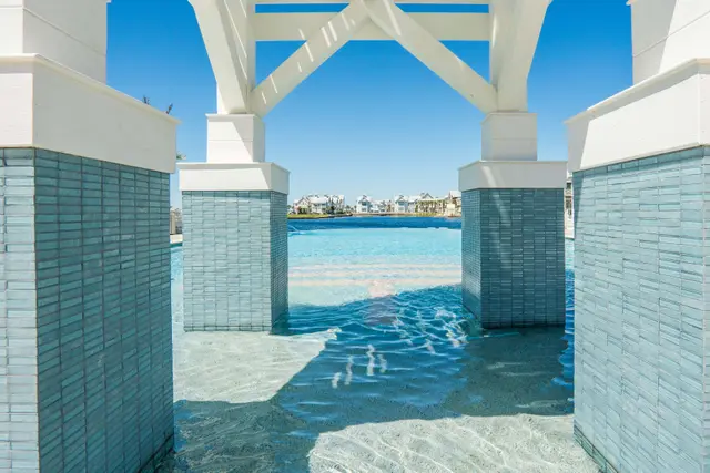 Cinnamon Shore South Pool — photograph 8