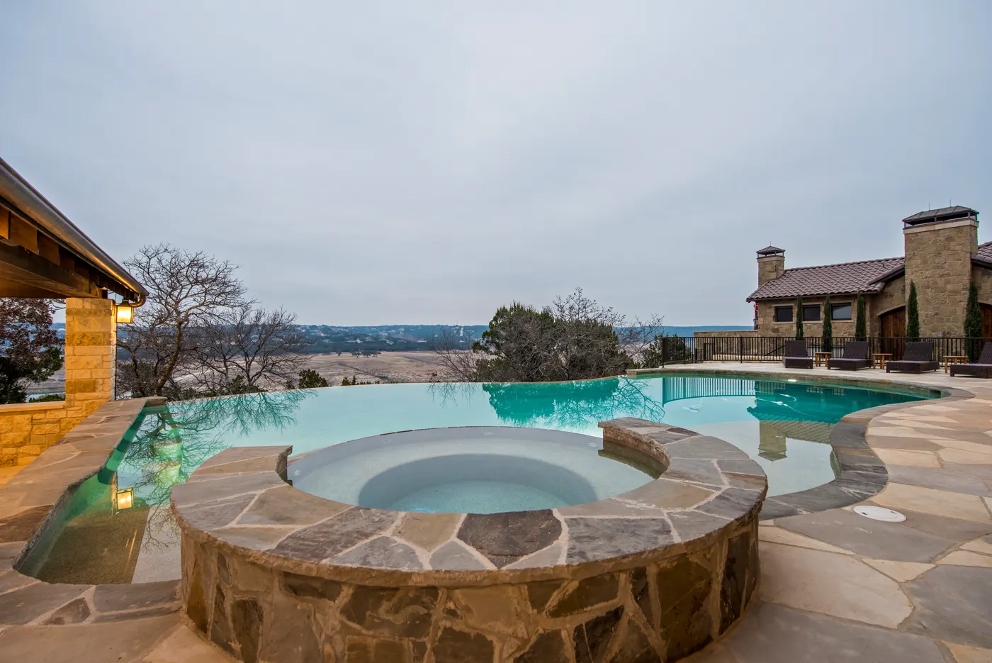 Hill Country Poco Bueno Court Spicewood Us — photograph 49